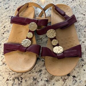 Vionic Farra Lizard Burgundy Leather Sandal